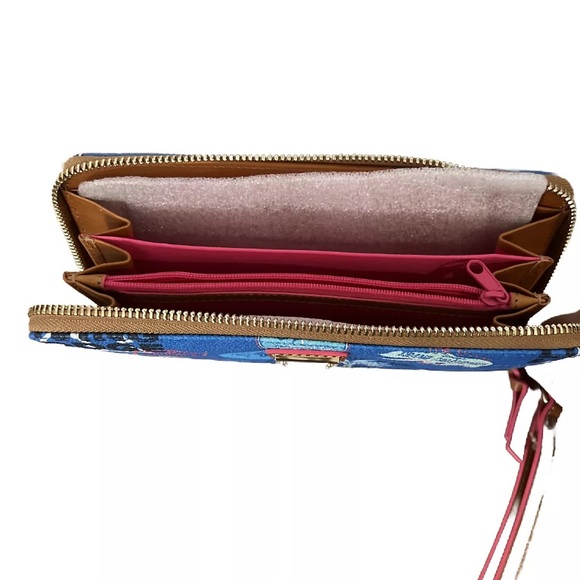 Disney Dooney & Bourke Long Wallet - Picture 8 of 15
